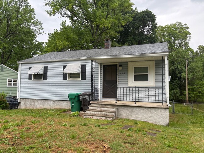3 BEDROOM, 1 BATH, 900 SQ FT, GAS HEAT, WI... - 3 BEDROOM, 1 BATH, 900 SQ FT, GAS HEAT, WI... Casa
