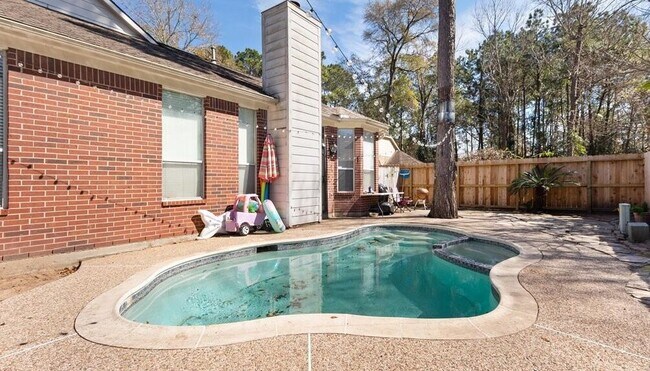 Photo - 20707 Redbud Trail