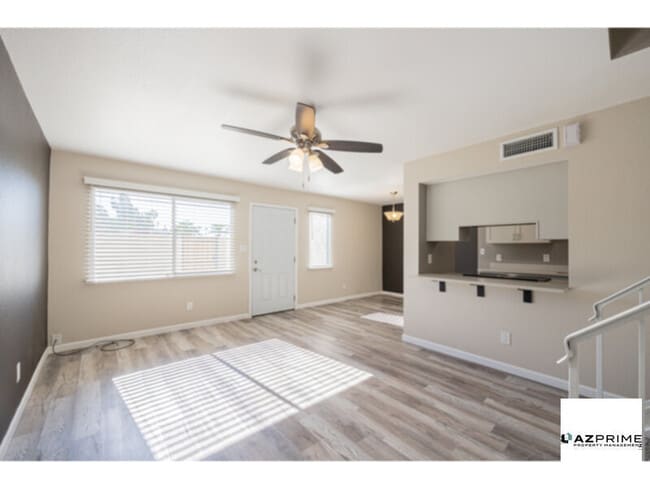 Photo - Beautifully Maintained 2/1 Phoenix Townhou...