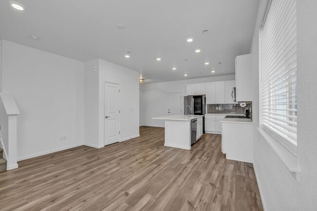 Photo - 18152 Caffey Dr