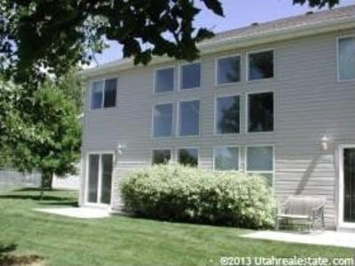 Photo - 116 4th St S