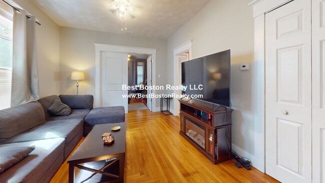 Photo - 15 Henry St Unit 1