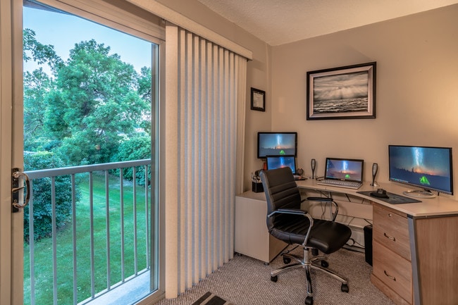 Photo - 941 11th Ave S