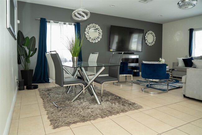 Photo - 2710 NW 5th St