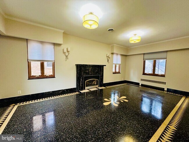 Photo - 3007 Oliver St NW