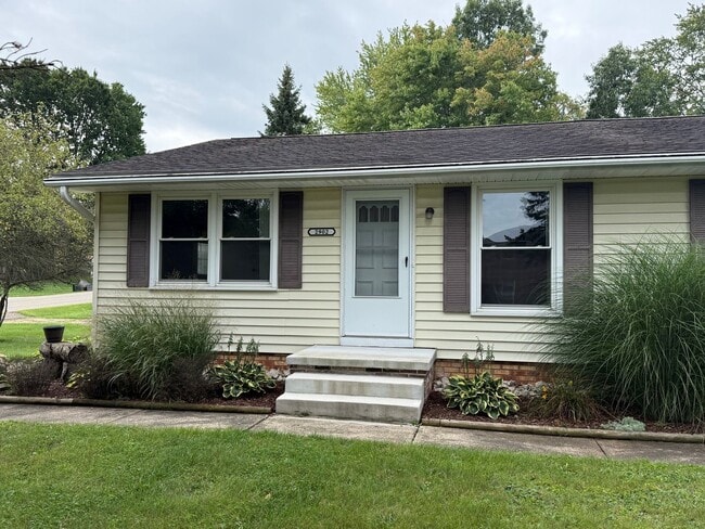 2900 Thackeray Ave NW Unit 2902 Thackeray