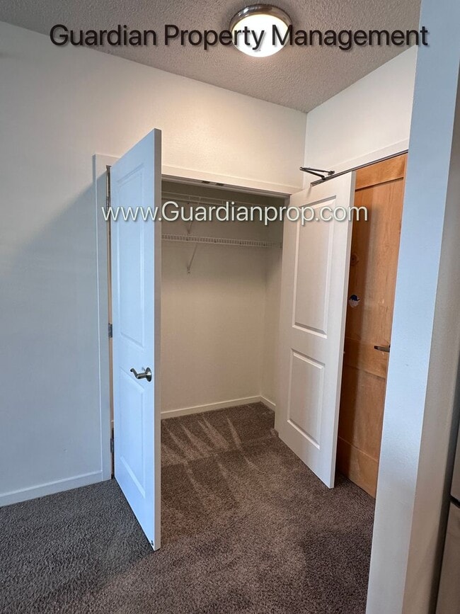 Photo - South East Minneapolis Condo, Garage, Dishwasher, 2nd Floor Unit 204