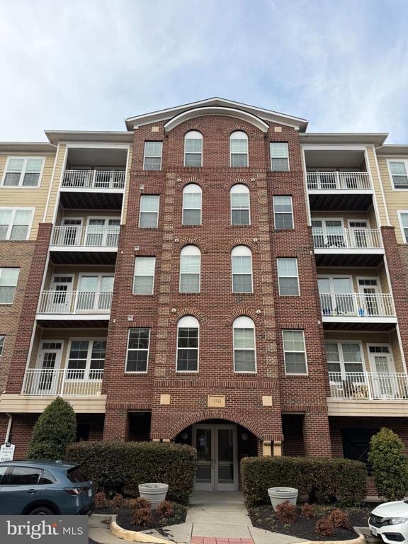 Building Photo - 13722 Neil Armstrong Ave Unit 508