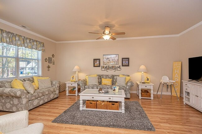 Photo - 29 Burr Hill Dr