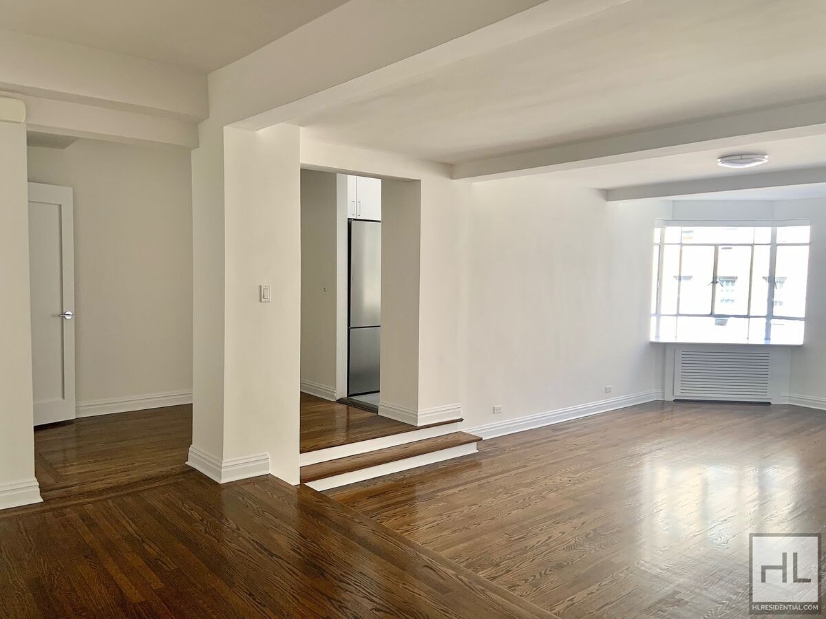 FIFTH AVENUE - FIFTH AVENUE Unit 11A