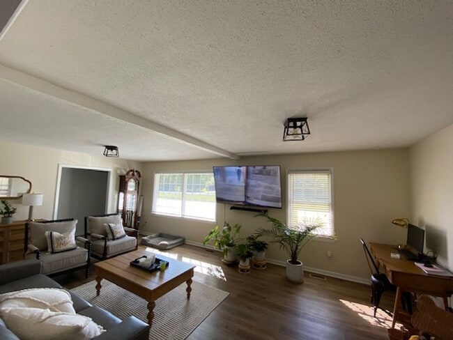 Photo - Cozy Sneads Ferry Rental -  UTILITIES, LAW...