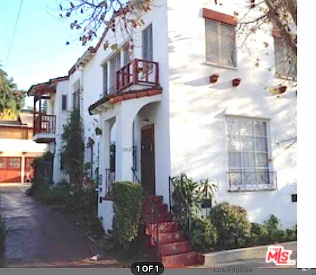 Building Photo - 1514 3/4 Echo Park Ave Unit 1514 3.4 Rental