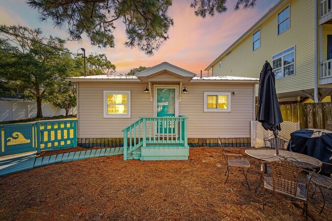 Photo - SNOWBIRD RENTAL- Pura Vida Cottage 4 Block...
