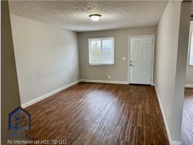 Photo - One-Level Living in a tree lined community Unidad 06