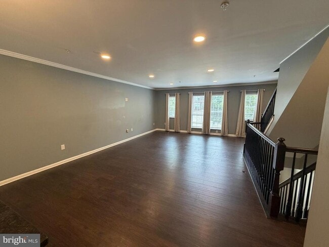 Photo - 2251 Commissary Cir