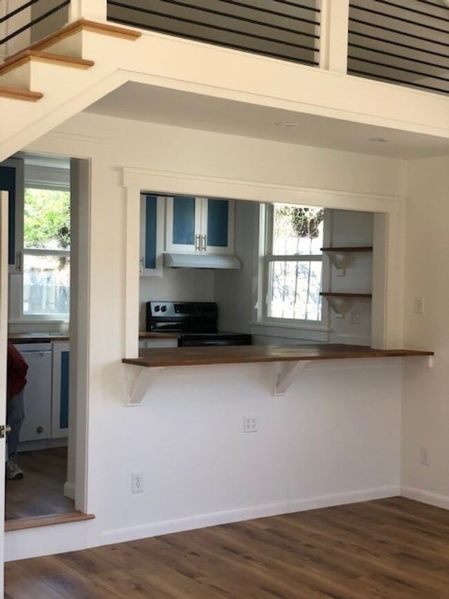 Photo - One Bedroom loft apartment for rent in Manteo