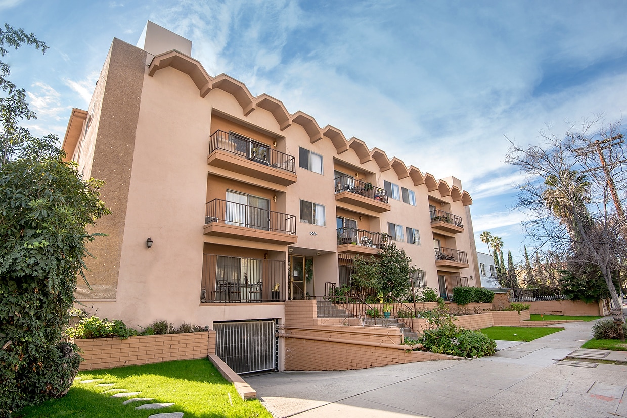 Photo - 5068 Franklin Ave