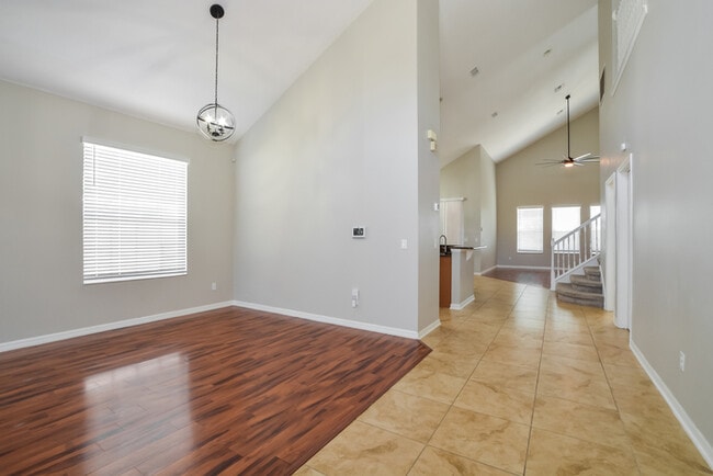 Photo - 3079 Zander Dr