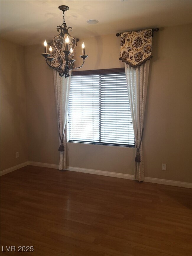 Photo - 4952 W Moberly Ave