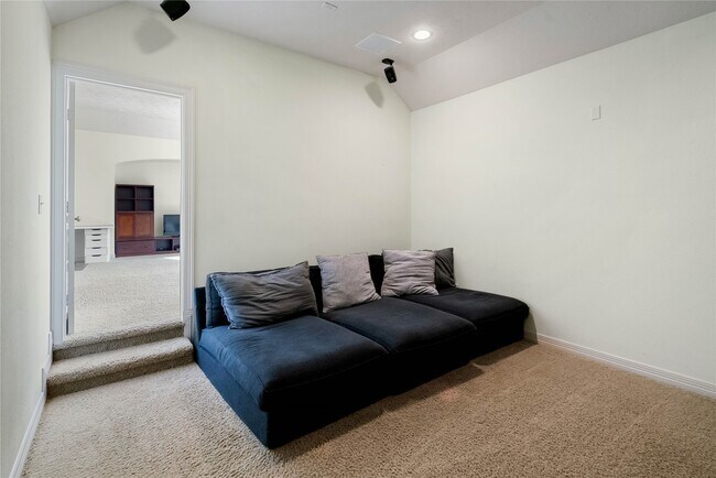 Photo - 241 W Tupelo Green Cir