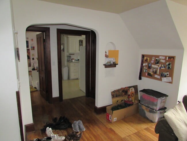 Photo - 421 W Gilman St