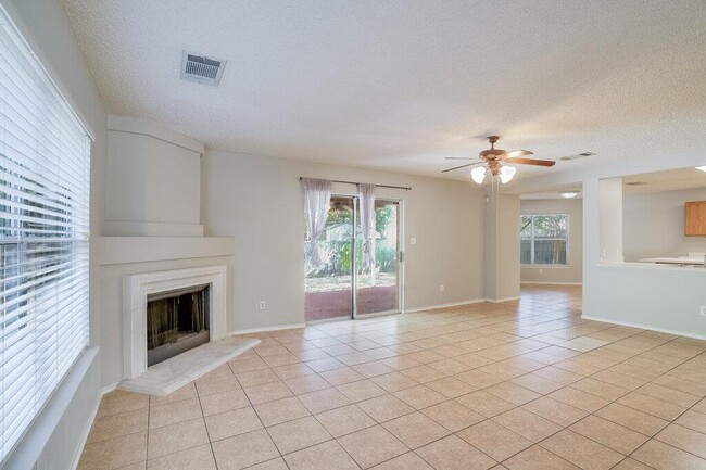 7903 Bramble Bush Dr