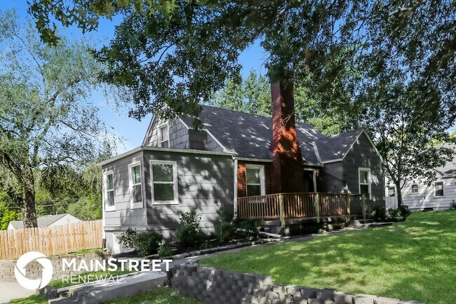 Photo - 5212 N Spruce Ave