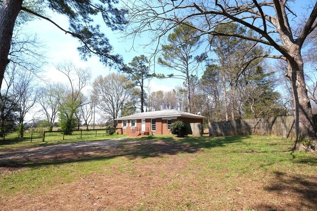 Photo - 6301 High Shoals Rd