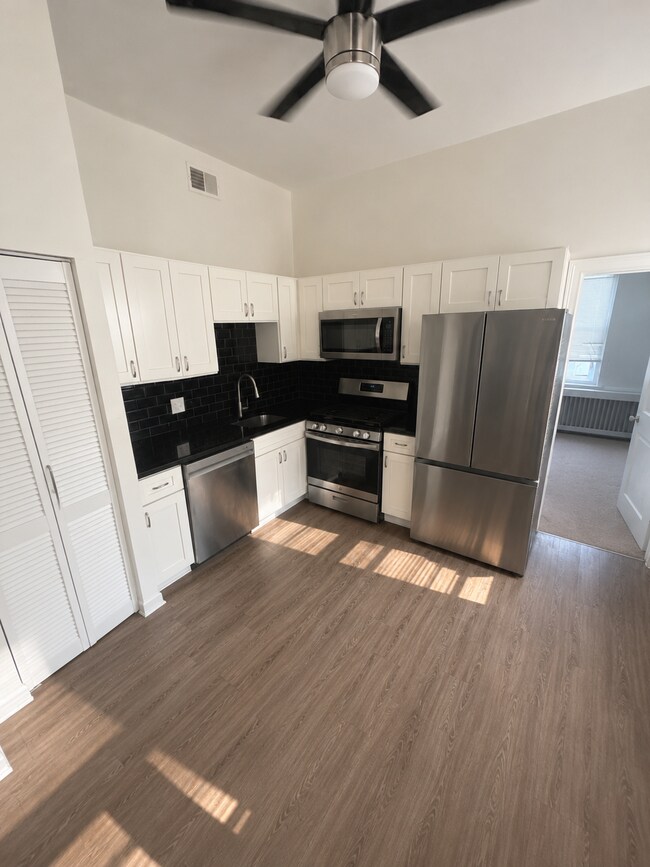 Photo - 1627 Wolf St Unidad 2nd Floor