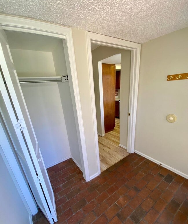 Photo - Sunlight and Stylish 3 Bedroom Townhouse by Wonderland Lake