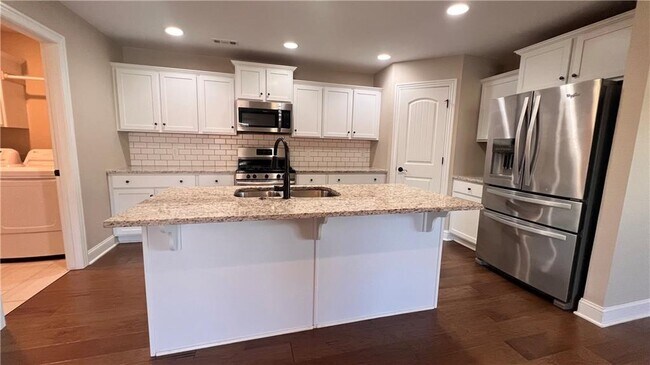 Photo - 3026 Summer View Ave