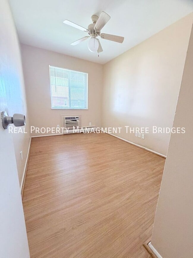 Photo - 7431 Hazelcrest Dr
