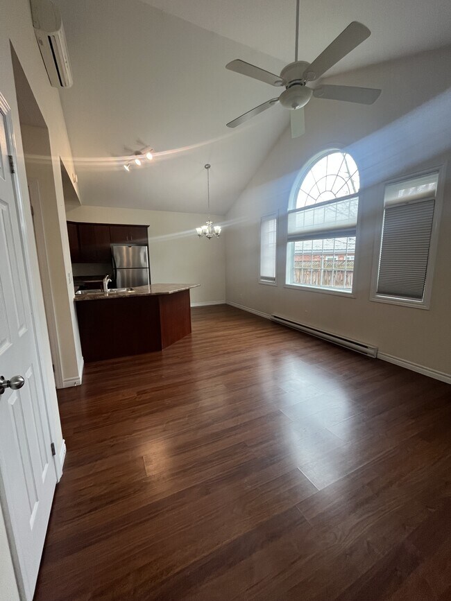 Photo - 1055 Birchwood Trail