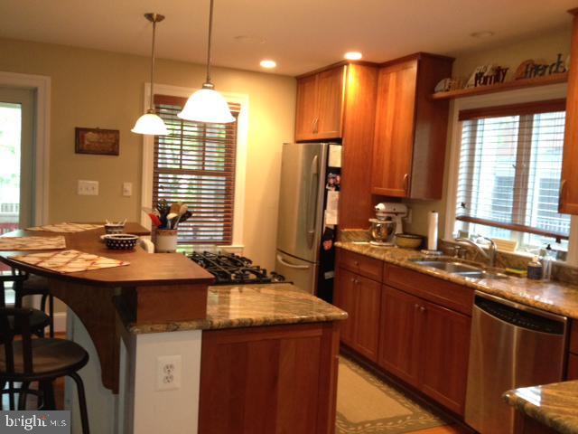 Photo - 232 N Nelson St