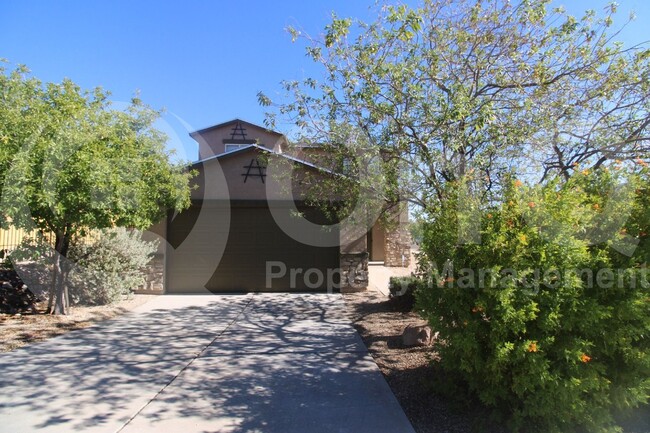 Photo - 1351 Burdock Dr S House