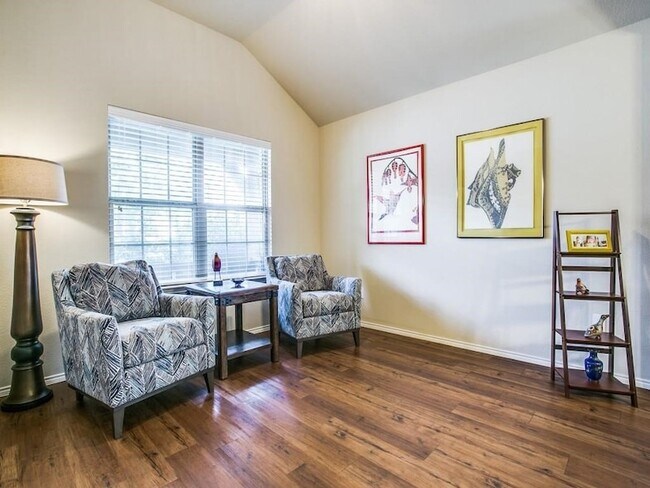 Photo - 10333 Bradshaw Dr