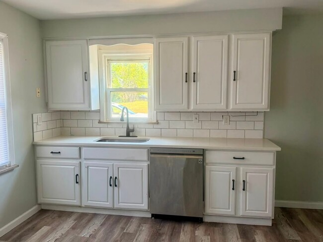 Photo - 700 Trebisky Rd