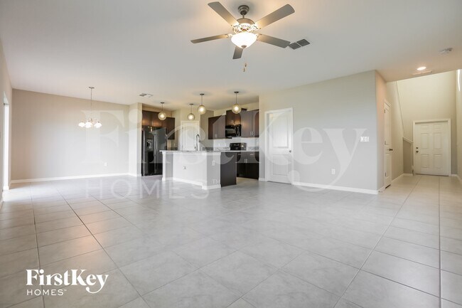 Photo - 1045 7th Ave NW