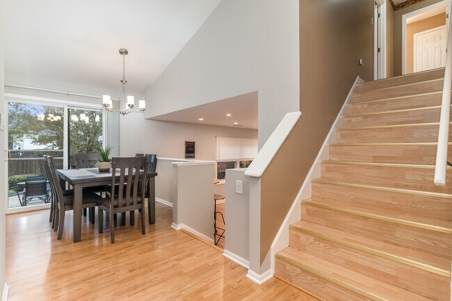 Photo - 2111 Lolo Pass Dr