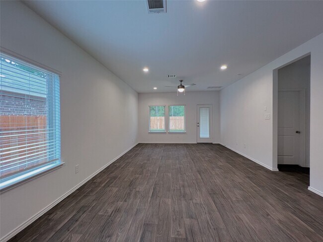 14732 Hazel Br Dr