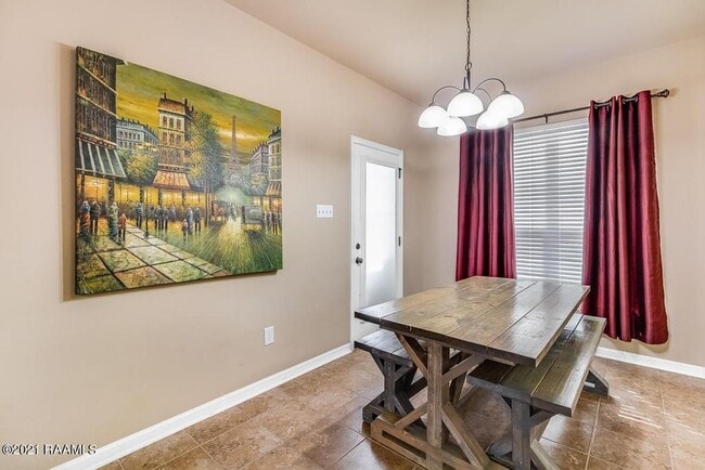 Photo - 107 Sabine Dr