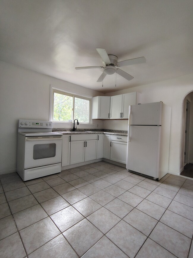 Building Photo - 708 Concord Ave Rental