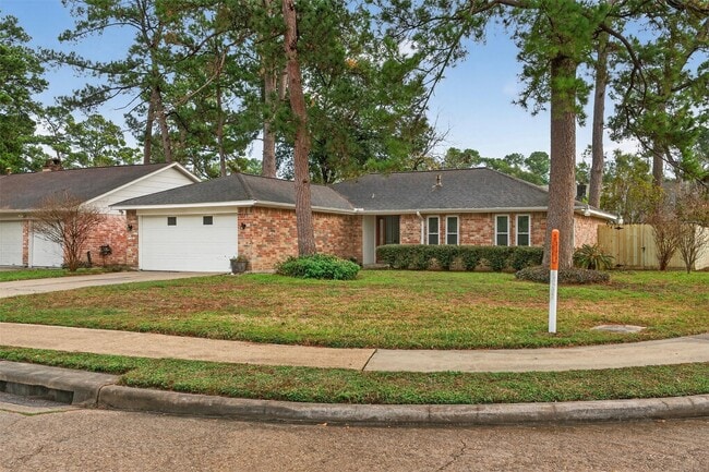 Building Photo - 9723 Halkirk St