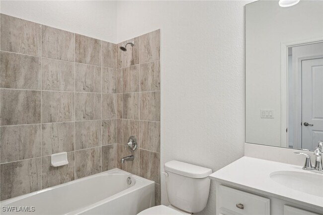 Photo - 2445 Orchard St