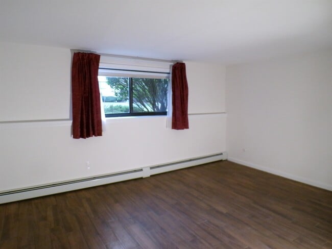 Photo - 9 Tiffany Rd Unit 1