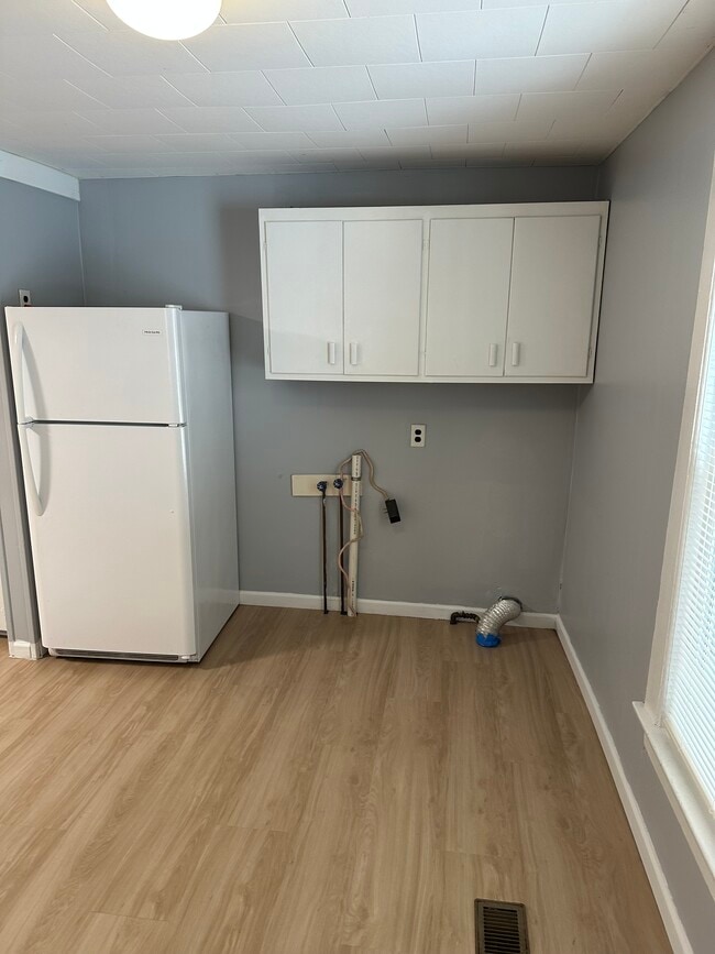 Photo - 144 Chapin St