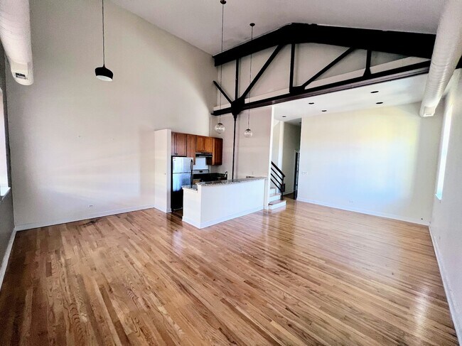 Photo - 2041 W North Ave