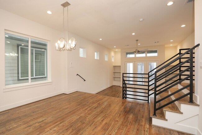 Photo - 1537 W 24th St Unit C