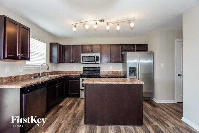 Photo - 1831 Eastway Dr