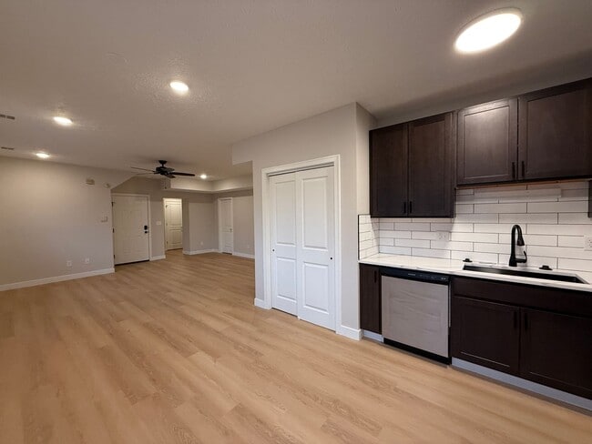 Photo - 55 W Oakland Ave Unit 55 W. Oakland Ave. #1